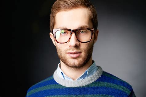 best glasses for oval face men|eyeglasses for oval face male.